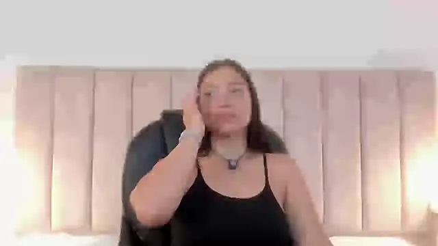 Megan-8 Chat XXX live