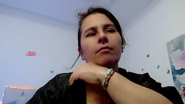 victoria_jones Obrolan Langsung XXX