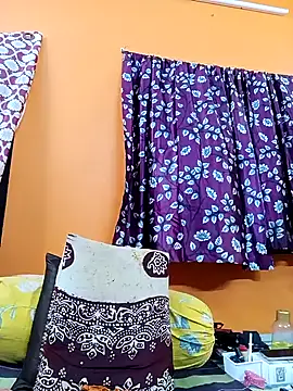 Hotpuja25 Adlı Modelin Canlı XXX Sohbeti