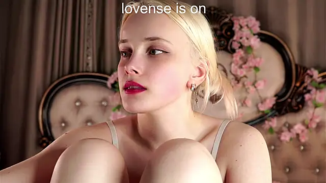 KirstinMcgeadyn Live XXX chat