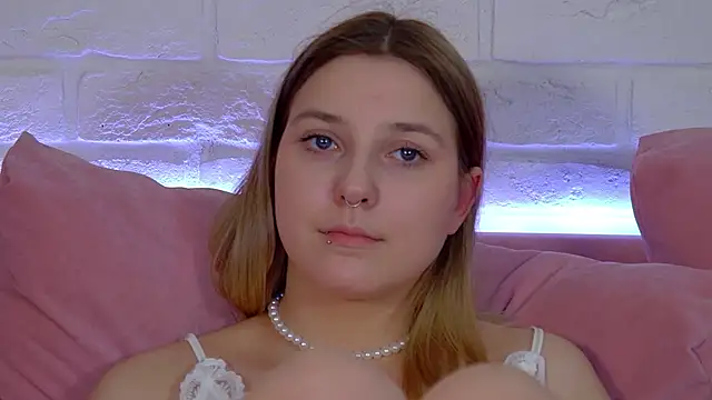 แชท XXX สดของ TinnaBurton