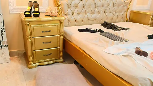 Czat XXX na żywo – HallieStone