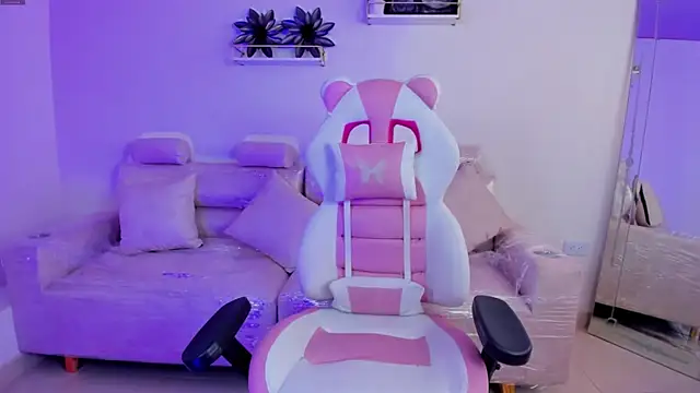 Czat XXX na żywo – april_smiith1