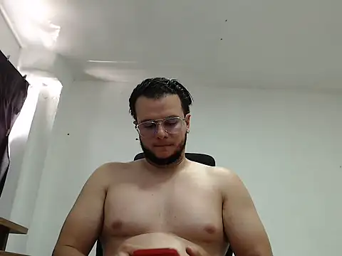 Masterboy00 Webcamshow