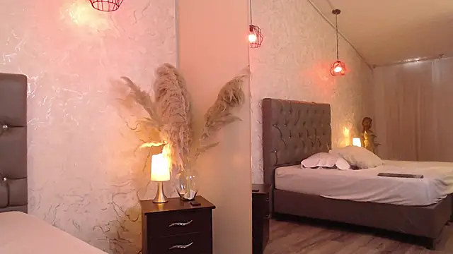 Chatroom XXX en direct de Sabriinaa_Foxx