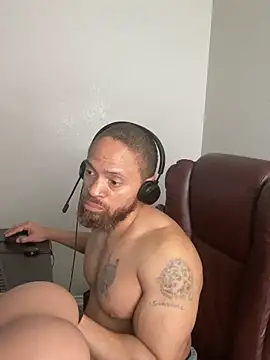 Czat XXX na żywo – Fathero1time