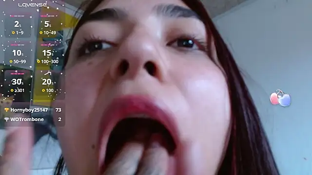 Chatroom XXX en direct de ZoeBakers_