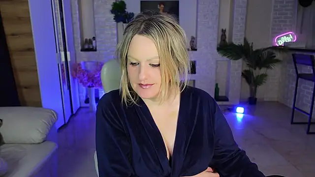 MariemLui Adlı Modelin Canlı XXX Sohbeti