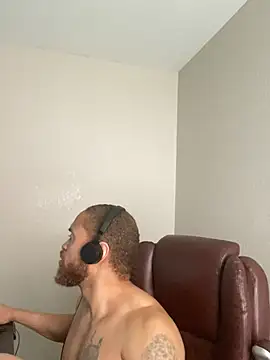 Fathero1time Adlı Modelin Canlı XXX Sohbeti