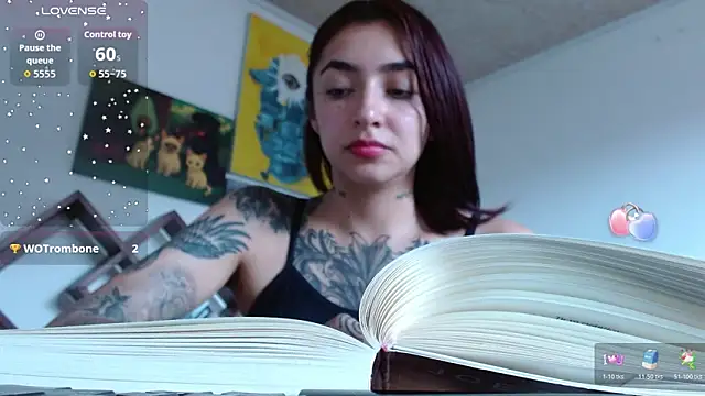 ZoeBakers_ Adlı Modelin Canlı XXX Sohbeti