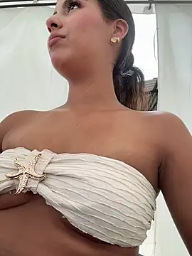 Chat XXX ao vivo de Valeria-escobar