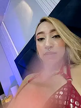 MollyCruz élő XXX-chatje