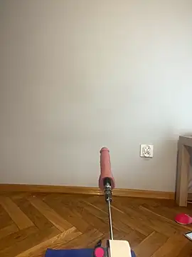 Lusttymommy Adlı Modelin Canlı XXX Sohbeti