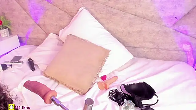 Sara_Rossi__'s Live XXX Chat