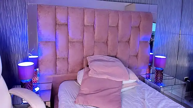 Emily_Flame élő XXX-chatje