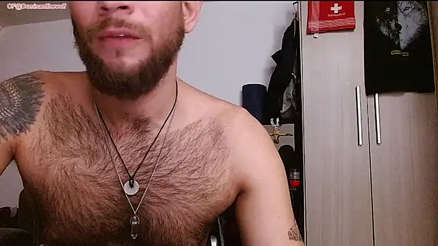 DominanThewolff: онлайн-секс-чат