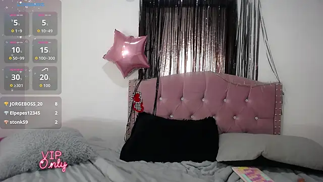 Chat +18 de barbie_pym ao vivo