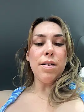 แชท XXX สดของ LeaGambit__