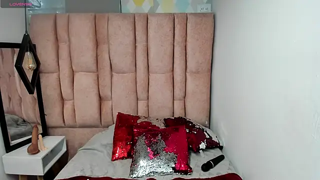 Chat XXX ao vivo de Issa_Milf__