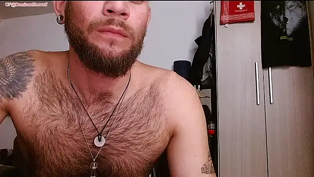 DominanThewolffn Live XXX chat