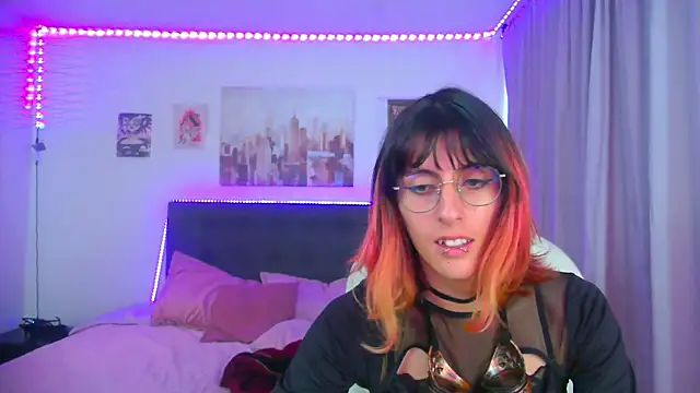 goth_minerva webcam show