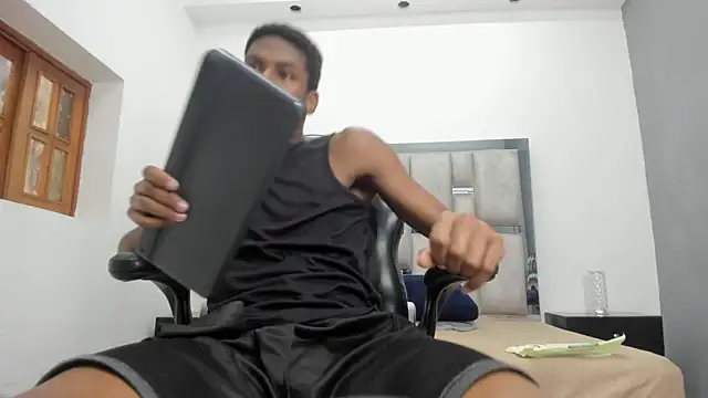 khris__evans Show Webcam