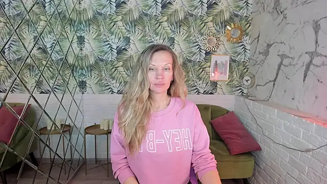 NancyGrace Adlı Modelin Canlı XXX Sohbeti