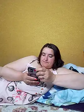 LiluHot élő XXX-chatje