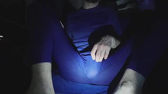 slendt94: διαδικτυακό σόου στην κάμερα