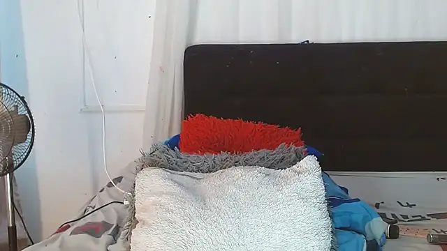 Show de NATTYDOLL74 na webcam