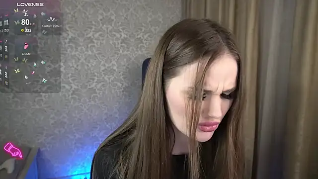 Chat XXX en directo de CrystalBlissi