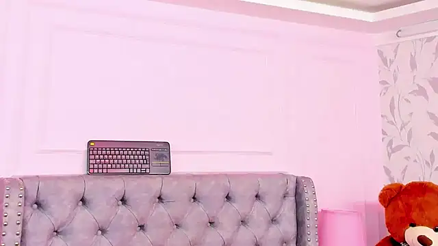 Chat XXX en directo de HaileeRoberts