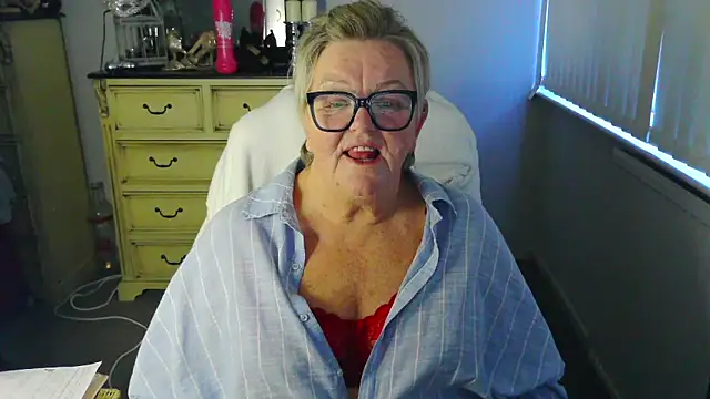 Chat XXX en directo de BridgetBlueEyes