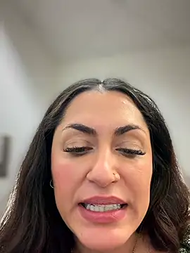 YourQueen18 Live XXX-Chat