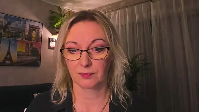 vanessa_chat: вебкам-шоу