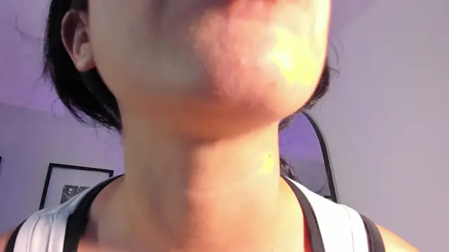 vi_anaya's Live XXX Chat