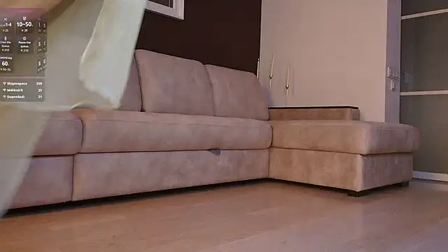 FoxyMira live XXX chat