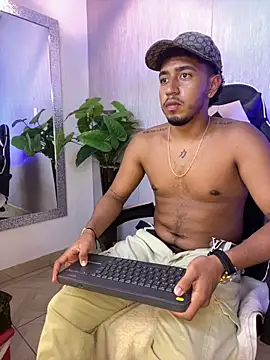 Brand_Collins Chat XXX in diretta