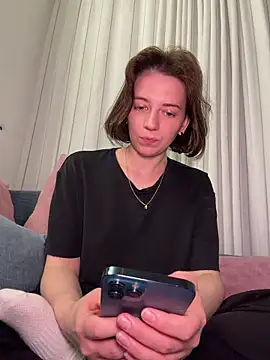 Take_Me_Awayy 在線直播表演