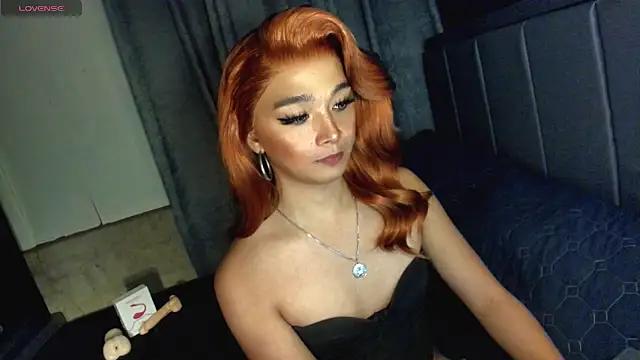 TrinityFucksYou Show in webcam