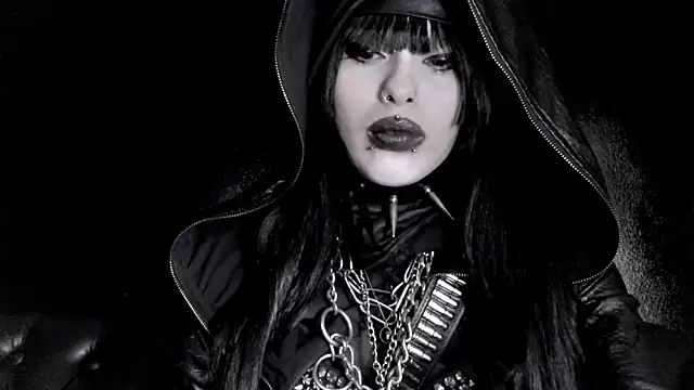 XXIOUX's Live XXX Chat