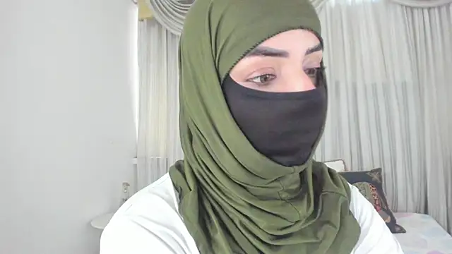 Uzra_hayed's Live XXX Chat