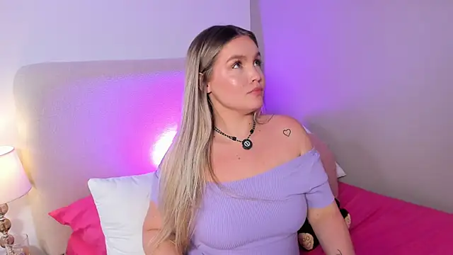 GaiaBaker Chat XXX live