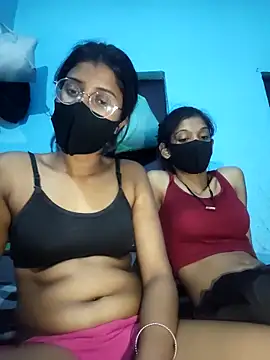 Aaradhya-Rani webkamerás műsora