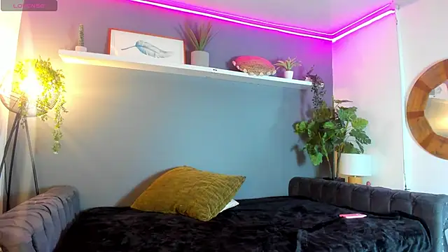 Kira_Exe_ live XXX chat