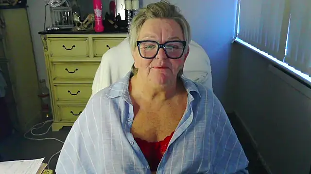 BridgetBlueEyes 现场XXX聊天