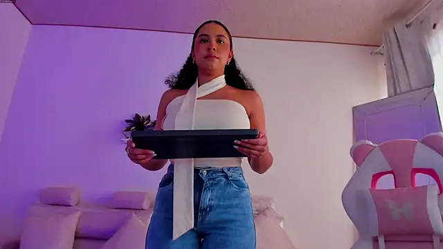 april_smiith1's Live XXX Chat