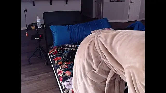 Pokazy przed kamerką – RylReese