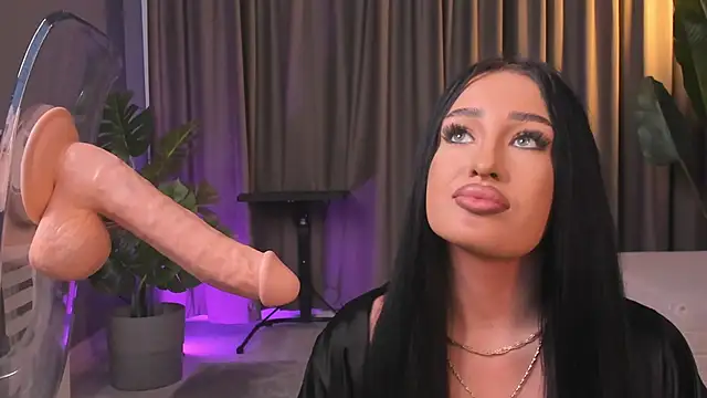 EmeraldKat's Live XXX Chat