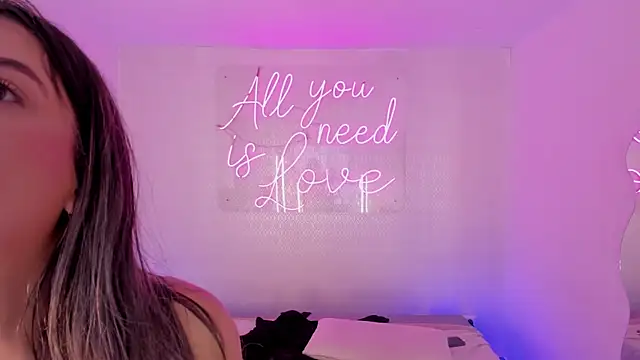 aleksandramiller_'s Live XXX Chat